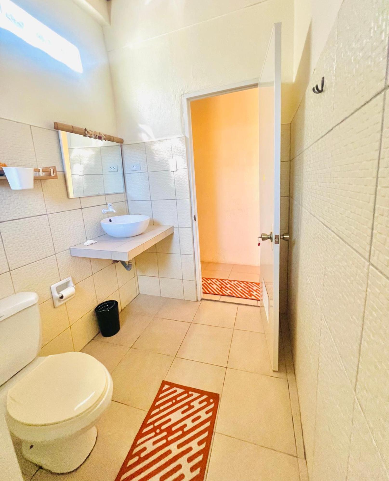 Boholala Hostel Đảo Đảo Panglao Ngoại thất bức ảnh