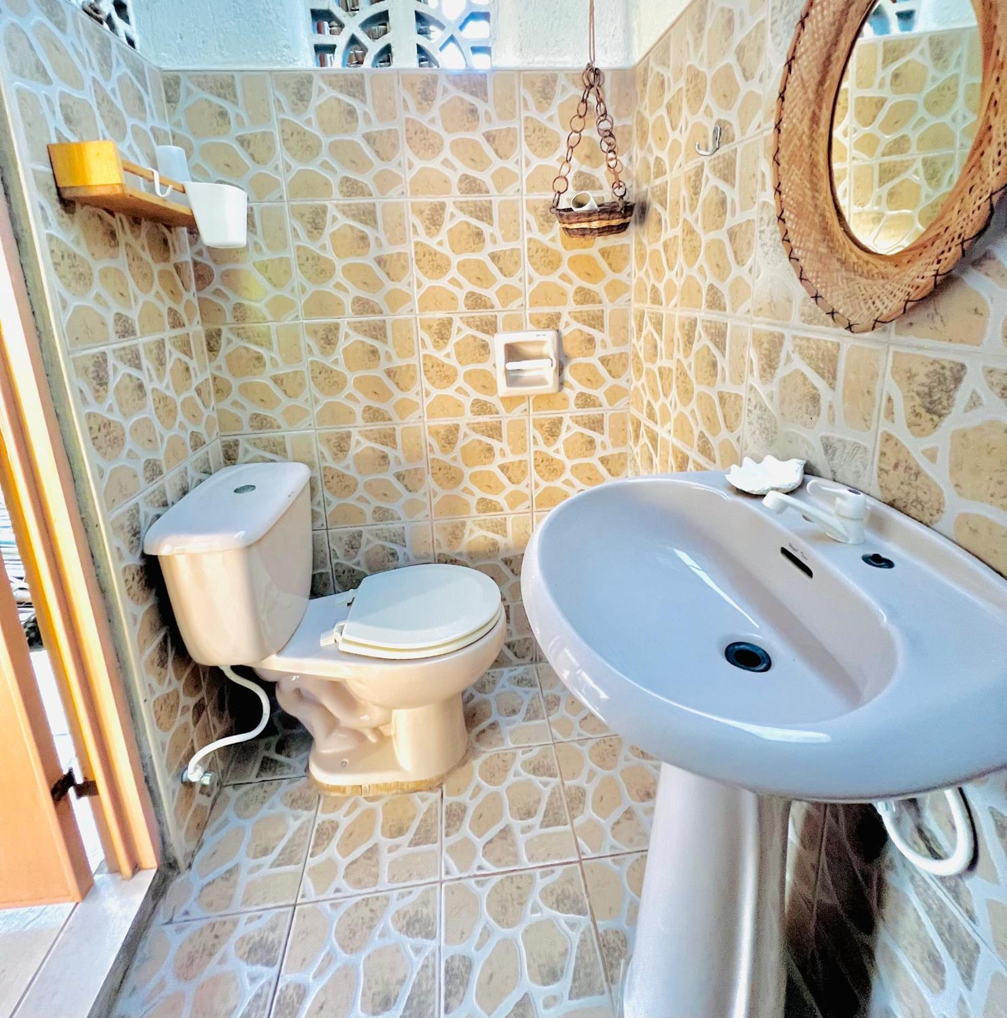Boholala Hostel Đảo Đảo Panglao Ngoại thất bức ảnh